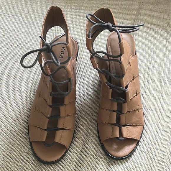 Kelsi Dagger Leather Heeled Gladiator Lace Up Open Toe Sandal Tan Cut Out Bootie - Picture 1 of 17